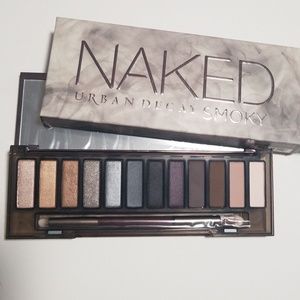 Urban Decay Smoky Palette